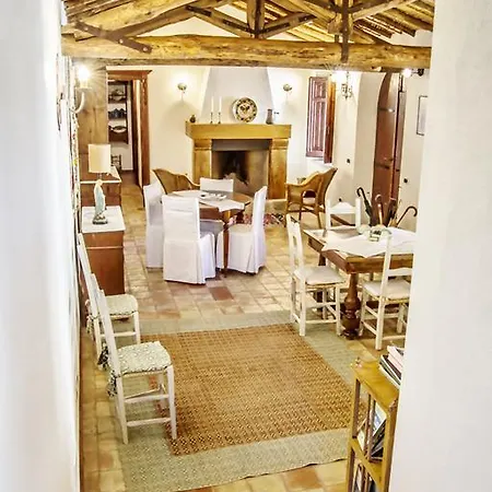 Bauernhof Il Borgo Dell'arcangelo Barùmini